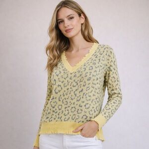 ✨ FATE Leopard Knit V-Neck Sweater | Size Large | NWT ✨